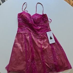 Hailey Logan - Women's Berry Short Dress
